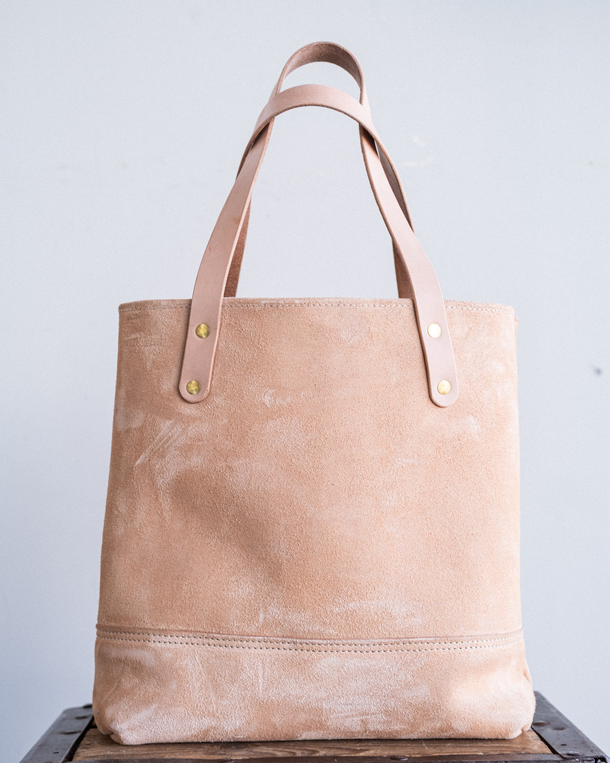 The Veg Tan Suede Tote - Front Pocket